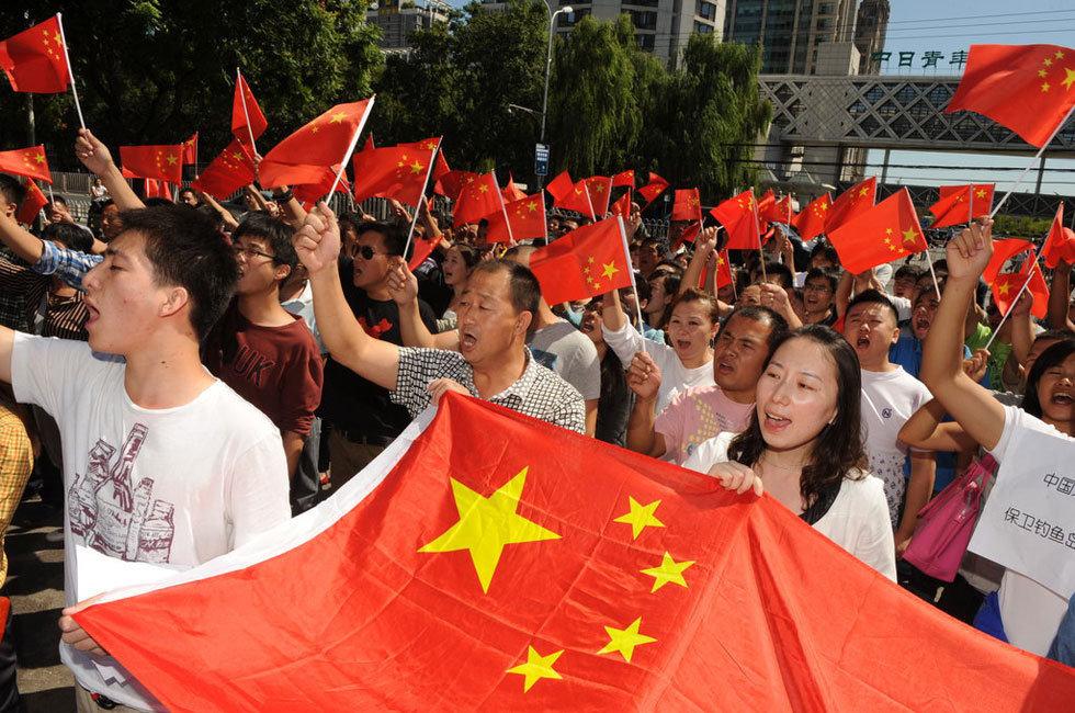 “劫贫济富式”教师调动被限制！教师无序流动问题早该引起重视
